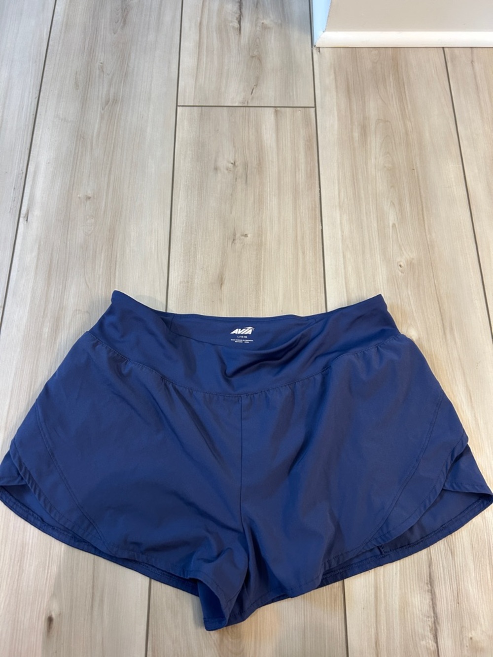 AVIA Women’s Navy Active Shorts like new